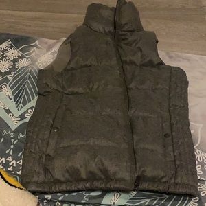 Old Navy women’s small vest